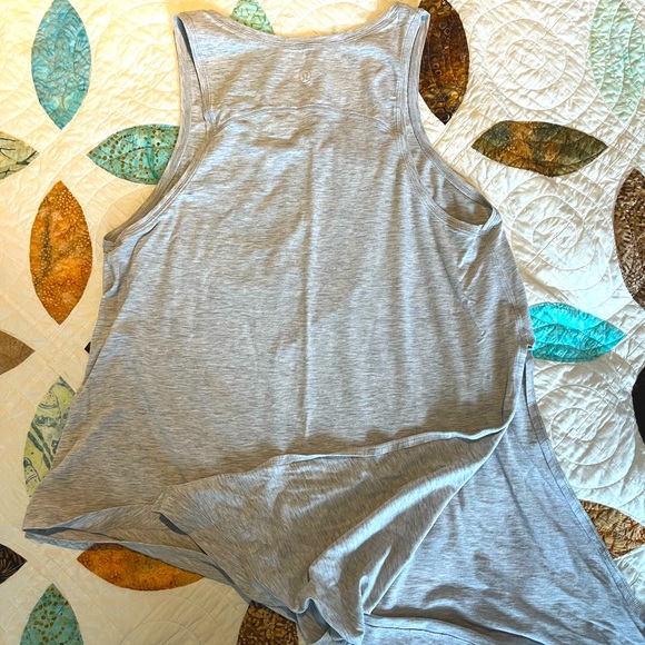 Lululemon Tie & Go Tank - Picture 4 of 6